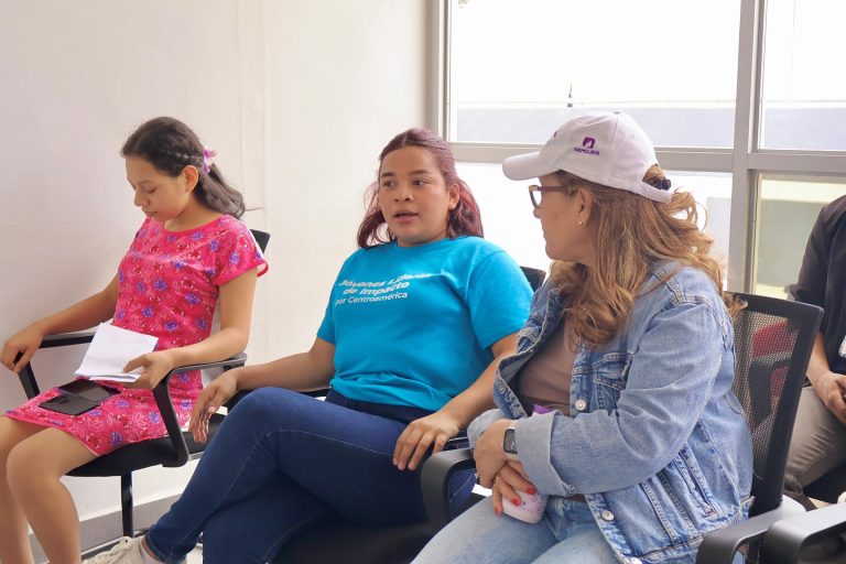 SEMUJER gestiono brigada medica solidaria en el centro integral «Isy Obed Murillo»